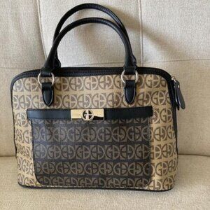 New Giani Bernini Handbag